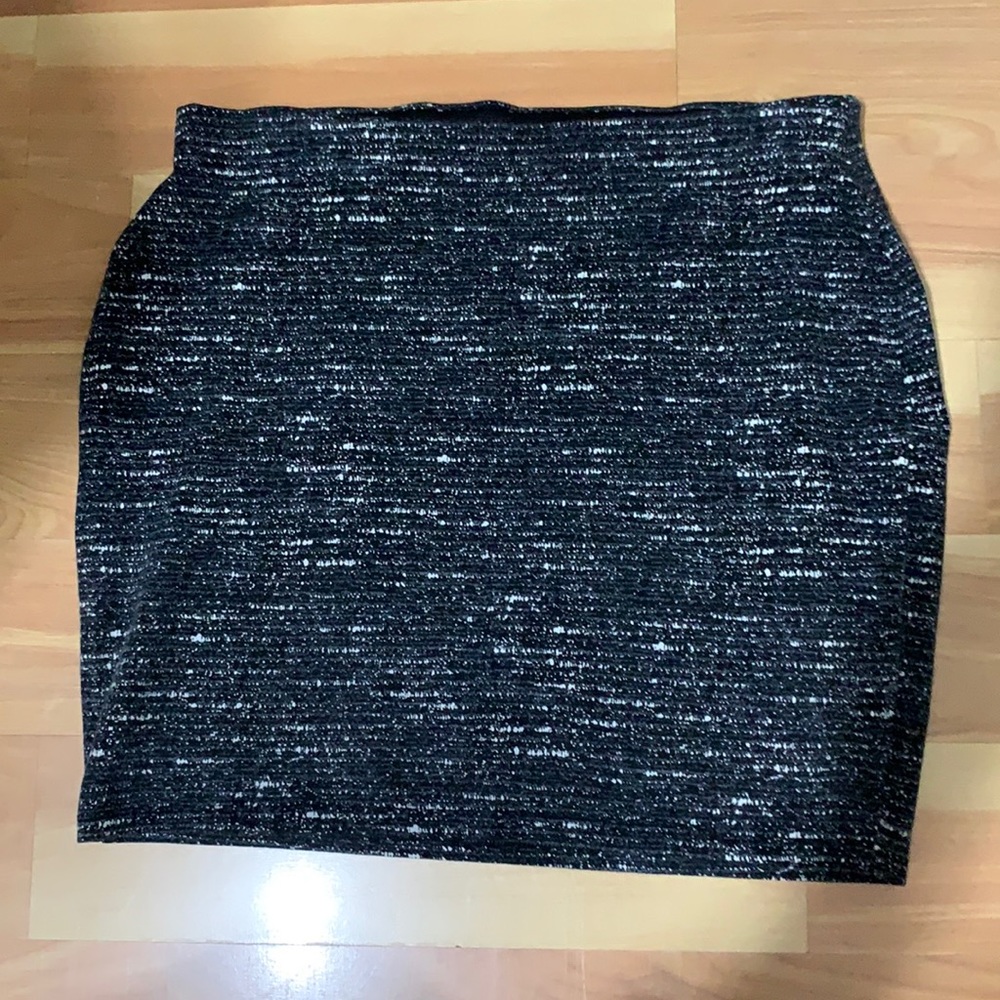 Midi skirt (STRETCHY)